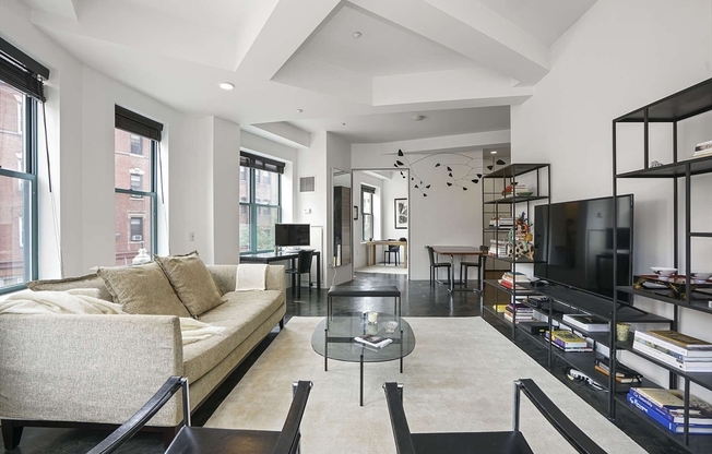 40 FAY ST