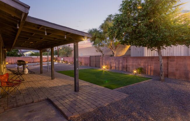 STUNNING REMODELED 4 BEDROOM/2 BATHROOM TEMPE HOME ON CUL-DE-SAC LOT WITH POOL