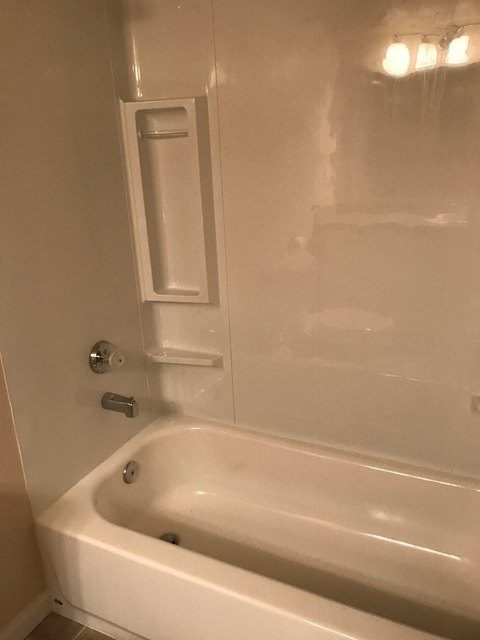 2 beds, 1 bath, 860 sqft, $2,195, Unit A206
