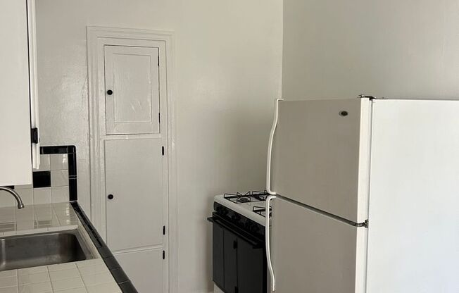 CM Lockwood Avenue (#815)