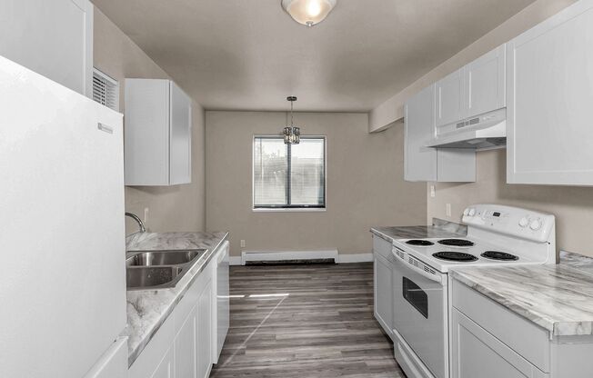 2 beds, 1 bath, $1,150, Unit Unit D