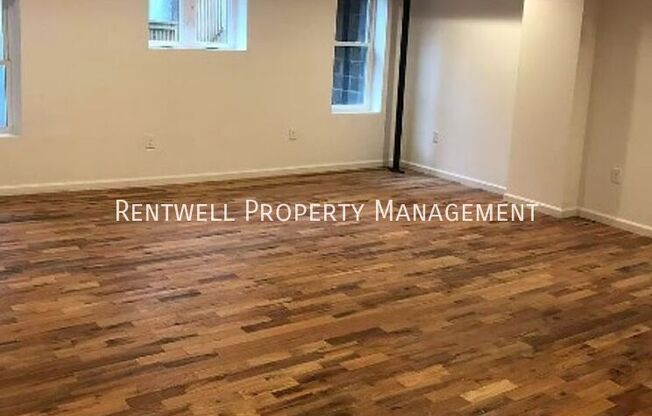 120 E MAIN ST