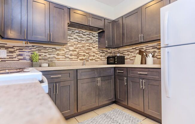 2 beds, 1 bath, 780 sqft, $1,199, Unit 2103