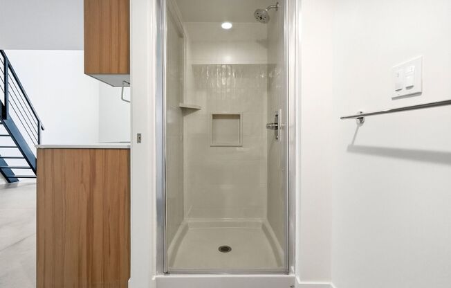 Studio, 1 bath, 571 sqft, $1,845, Unit 201-B