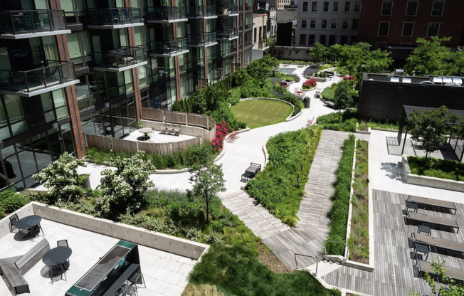 2 beds, 1 bath, $5,540, Unit 2108