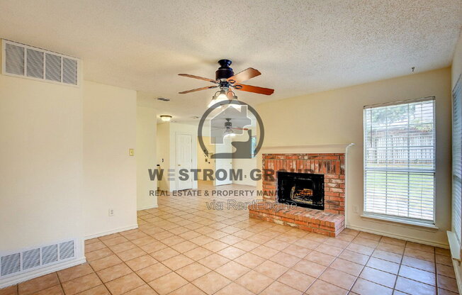 3 beds, 2.5 baths, 1,919 sqft, $2,495