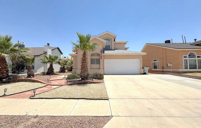 East El Paso 3 bed Refrig A/C w/balcony!