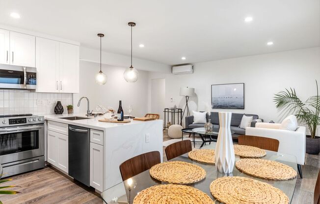 1 bed, 1 bath, 541 sqft, $3,175, Unit Y