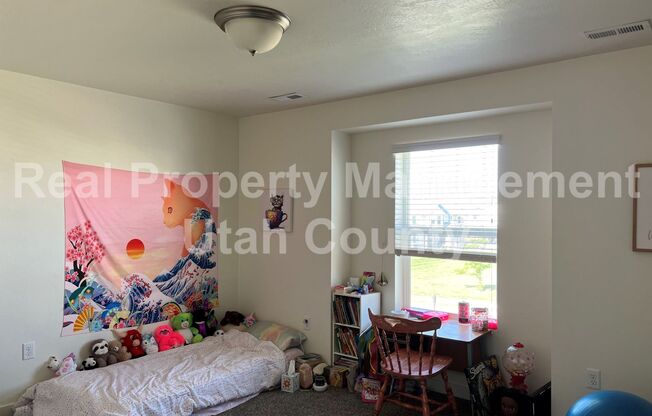 3 beds, 2.5 baths, $1,650