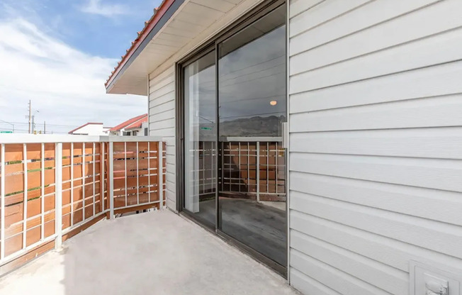 2 beds, 2 baths, 750 sqft, $1,075, Unit 226