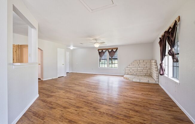 Charming 2 Bedroom 1 Bath on 3 Acres in Georgetown