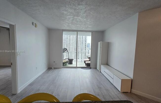 275 NE 18th St, Miami FL