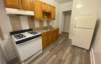 2 beds, 1 bath, $2,900, Unit C5