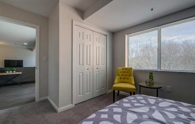Executive Suites Available at Carisbrooke at Manchester Apartments, Manchester, New Hampshire