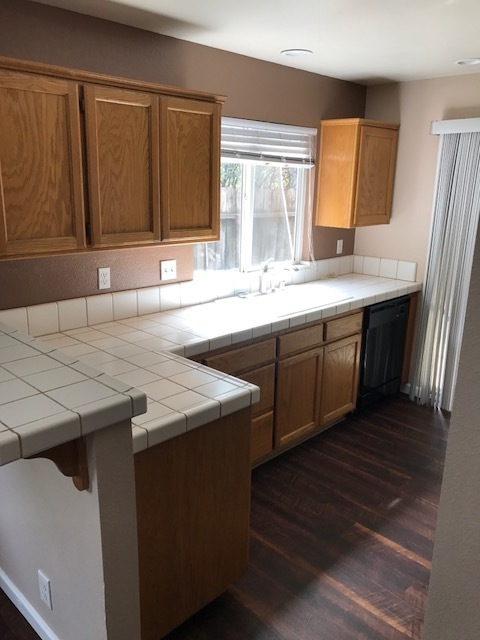 3 beds, 2 baths, $2,000