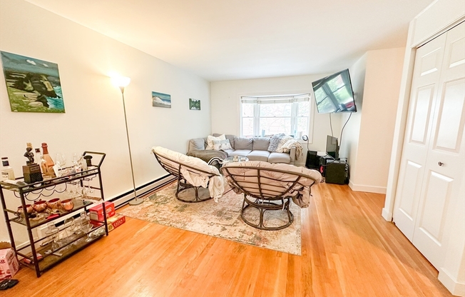 135 BOLTON ST