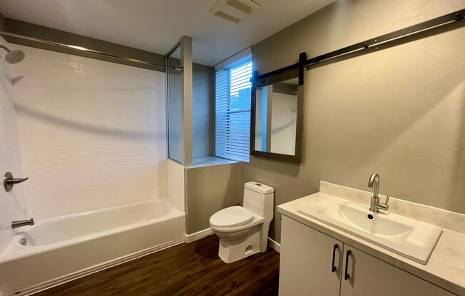 Studio, 1 bath, 323 sqft, $1,825, Unit 434-306
