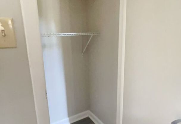 Come see this 1 bedroom, 1 bath condo for rent in Central Tampa!