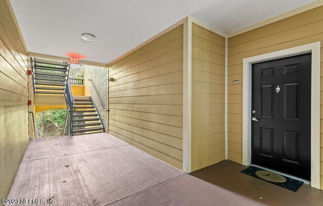 3 beds, 2 baths, $1,950, Unit UNIT 1724