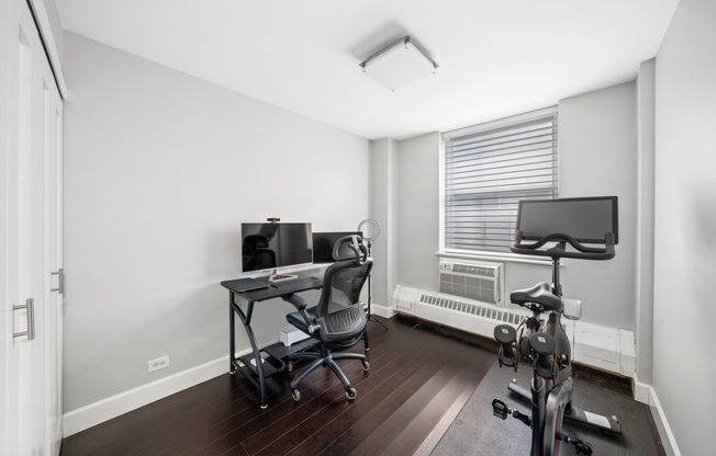 2 beds, 1 bath, 1,000 sqft, $5,800, Unit 4L