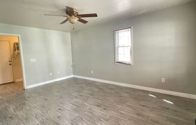 Prime Gilbert 3 Bedroom/2.5 bath 1st floor bonus room, 3 community pool's