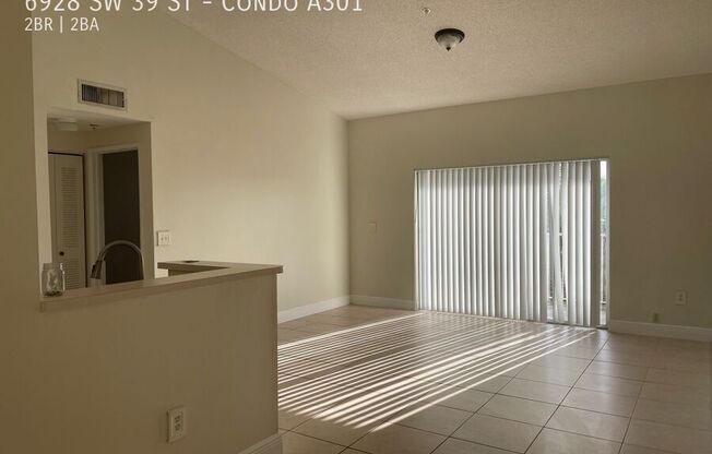 6928 SW 39 ST