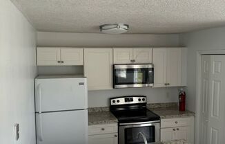 2 beds, 1 bath, $1,800, Unit # 1