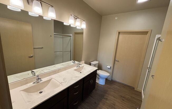 3 beds, 2.5 baths, 1,503 sqft, $2,880, Unit 104-200