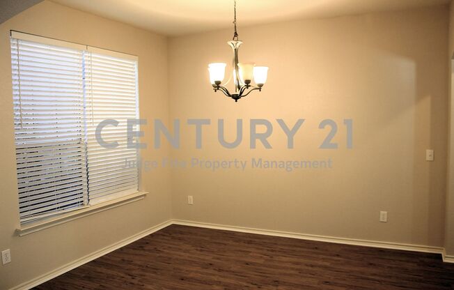 Beautiful 2-Story 4/2.5/2 in Corinth For Rent!!