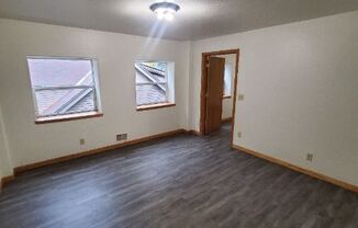 2934 S 9 ST