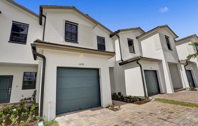 Beautiful 2-story townhome with 3 beds and 2.5 baths, single car garage at Siena Reserve