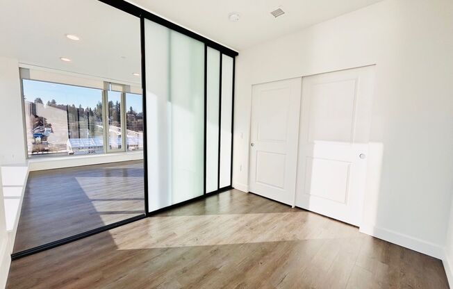 1 bed, 1 bath, 453 sqft, $2,500, Unit 410-515