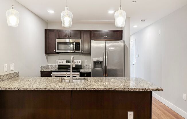 Venango Apartments | Luxury 2 Bedroom, 2 Bathroom Residences in Philadelphia