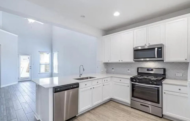 Pflugerville Rental Home - 3 Bed / 2 Bath with Garage & Fenced Yard | Limited Time 50% Off First Month!