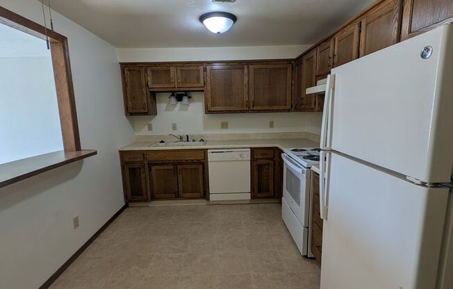 2 beds, 2 baths, 1,034 sqft, $1,279, Unit 1401 094