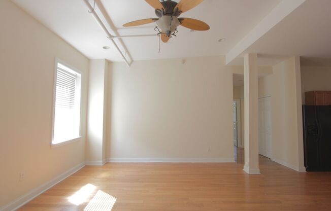 2 beds, 2 baths, 944 sqft, $2,195, Unit 407