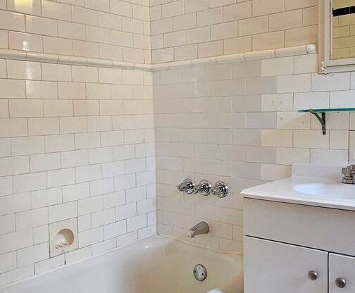 1 bed, 1 bath, 550 sqft, $1,375, Unit 715