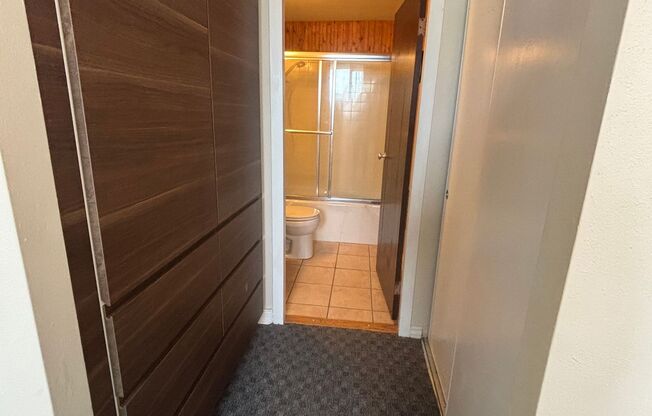 Upgraded 2 Bedroom 2 Bath Close to Downtown Eugene