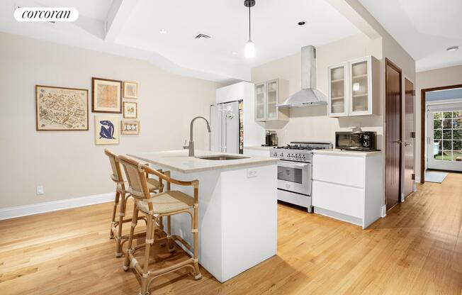133 STERLING PL