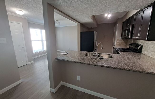 1 bed, 1 bath, 730 sqft, $1,050, Unit 2122