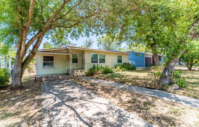 2-Bedroom Home--READY FOR MOVE IN!