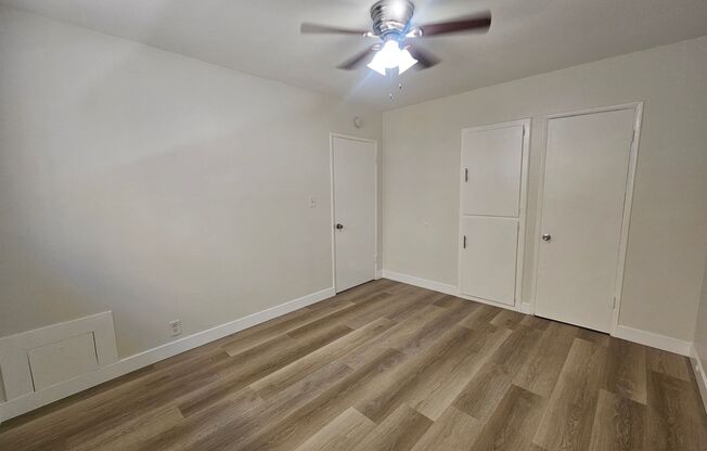 2 beds, 1 bath, $2,295, Unit 11