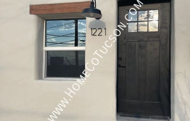 1223 S 11 AVE