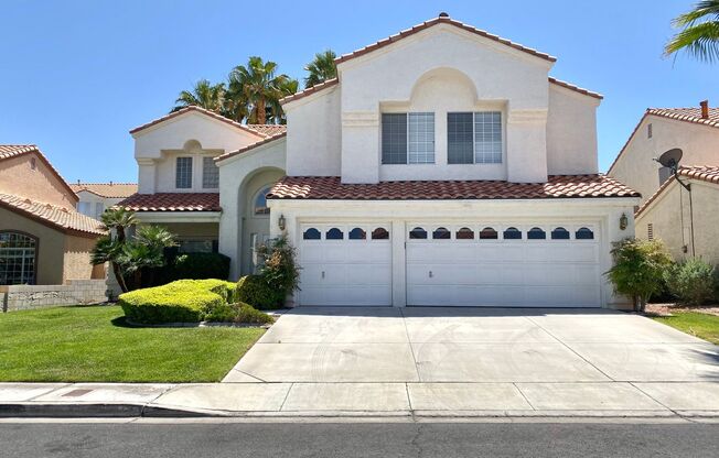 Great location house in Green Valley