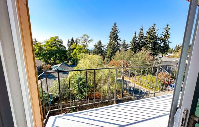 3 beds, 2 baths, 1,864 sqft, $3,495, Unit 420