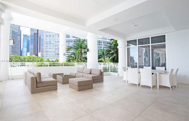 1 bed, 2 baths, 878 sqft, $3,500, Unit 801 Brickell Key Blvd # 907