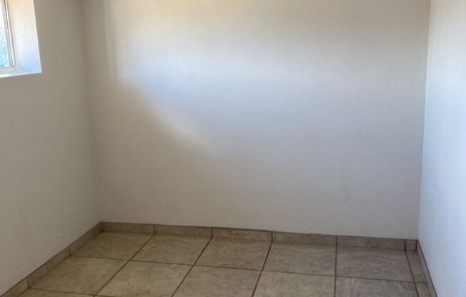 2 beds, 1 bath, $1,500