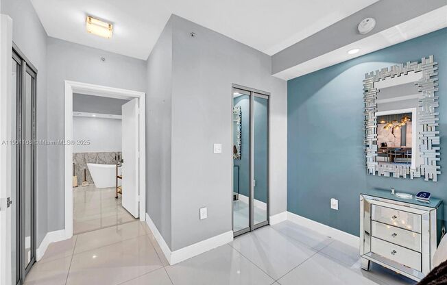 3 beds, 3 baths, $7,800, Unit APARTMENT 1003