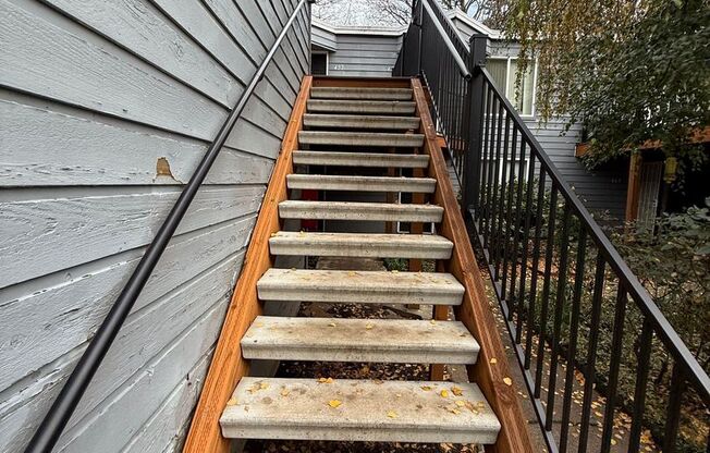 2 beds, 1 bath, 825 sqft, $1,245, Unit 479