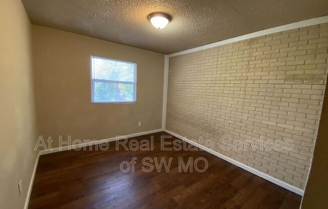 1400 S CAMPBELL
